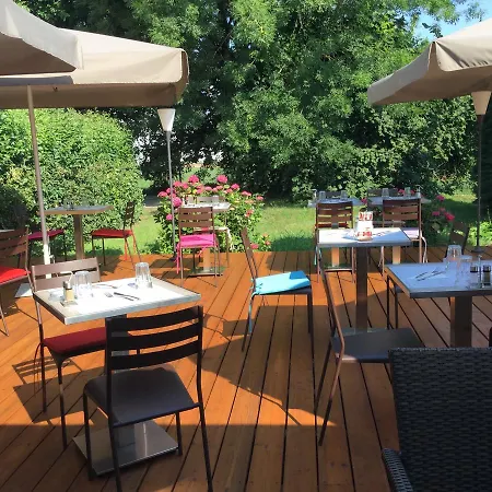 Campanile Nature - בורדו