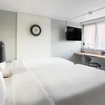 Hotel Campanile - Le 3*