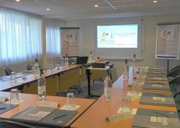 Szálloda Campanile Nature - Bordeaux